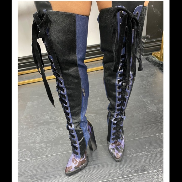 IAMJENNIFERLE MAJOR ll BOOTS (Navy & yellow) - Picture 1 of 2